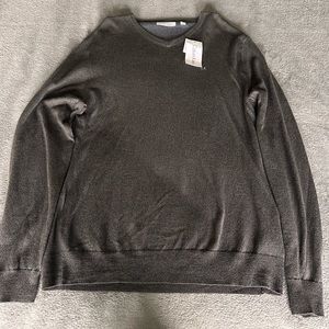 Men’s Calvin Klein top.